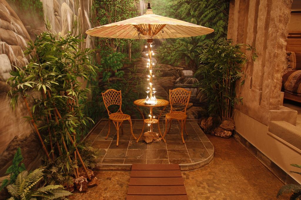 Destinations Inn Theme Rooms Idaho Falls Bagian luar foto