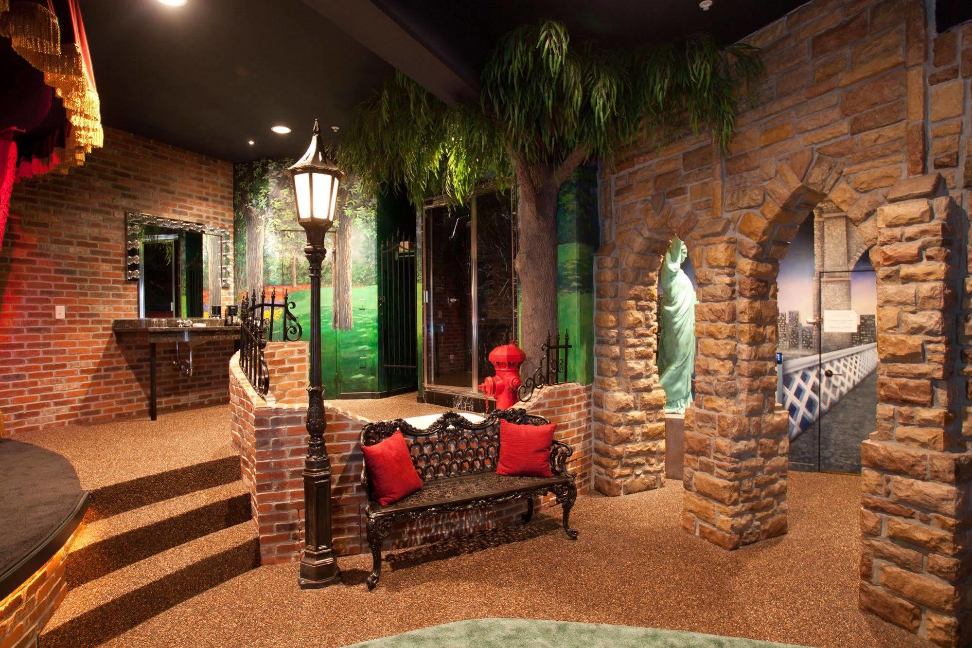 Destinations Inn Theme Rooms Idaho Falls Bagian luar foto
